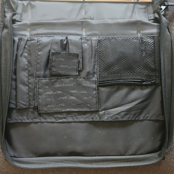 Tech Gear Light blue/black zipper binder with handle. One size. - Picture 4 of 9